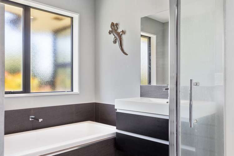 14 Old Farm Place Rangiora_9