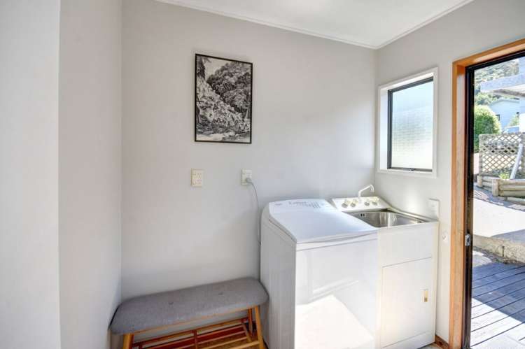 6a Kowhai Street Ravensbourne_11