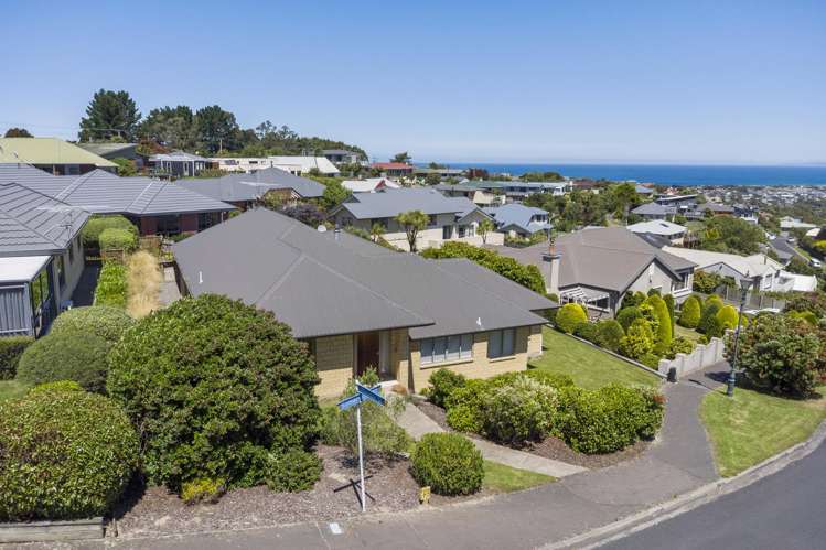 3 Gowan Close Shiel Hill_33