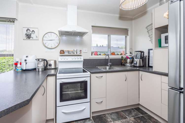 7 Maple Avenue Dinsdale_8