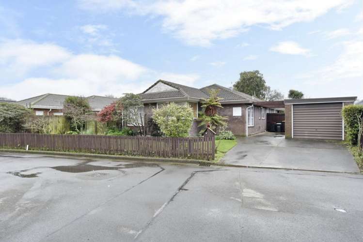 1/7 Palamino Place Woolston_21