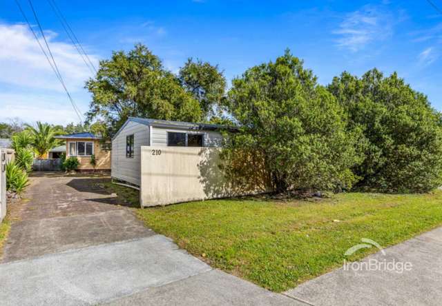 210 Lake Road Northcote_1