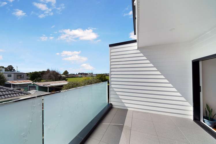 4/68 Smythe Road Henderson_6