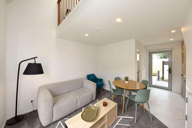  9/19 Winchester Street Merivale_10