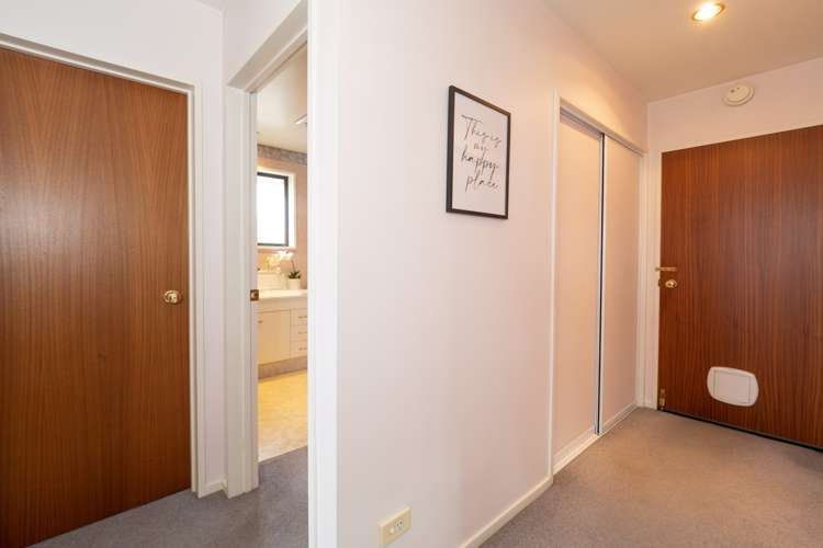 2/11 Cox Street Ashburton_11