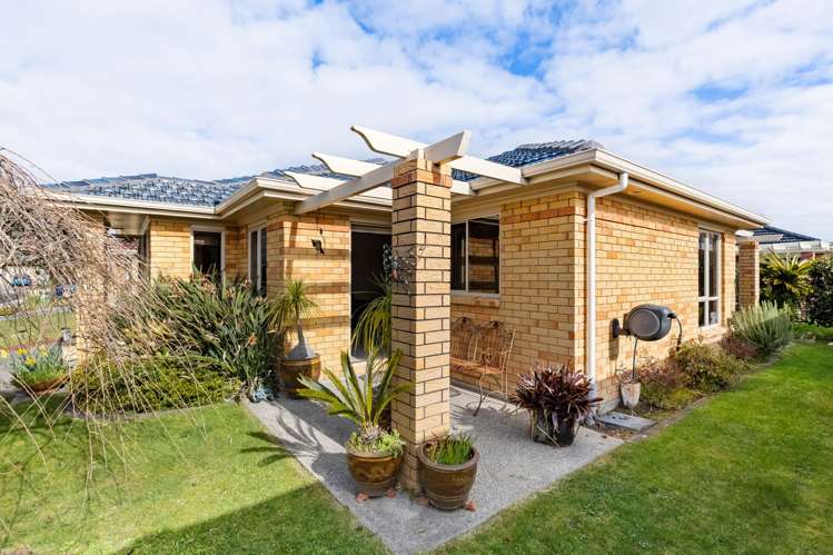 24 Sovereign Isle Lane Rototuna_1