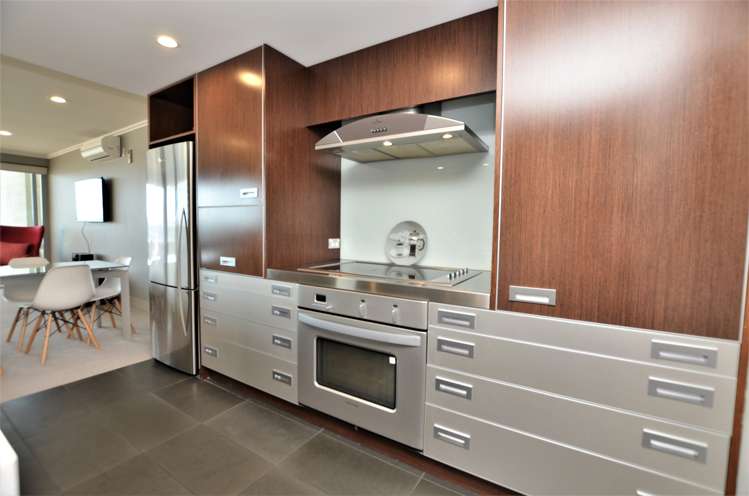 15/225 Lake Terrace Waipahihi_12