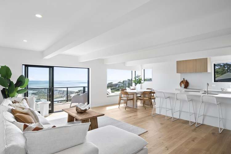 1/24 Revelation Drive Clifton_4