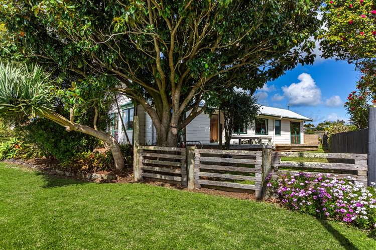 44 Taihiki Road Clarks Beach_19