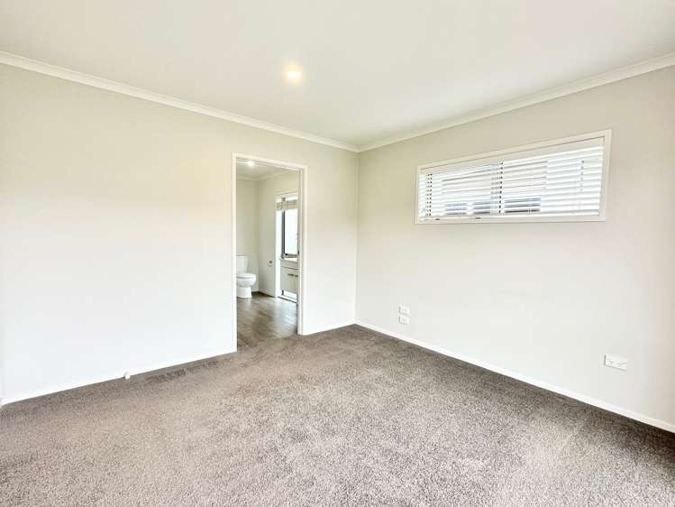 6 Livingstone Drive Papamoa_12