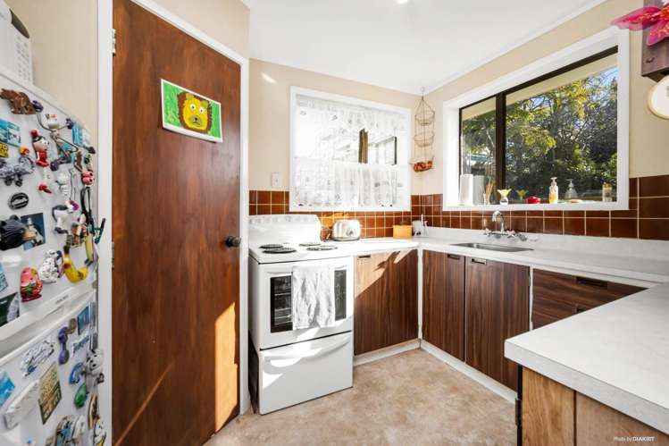 2/13 Northall Road_5