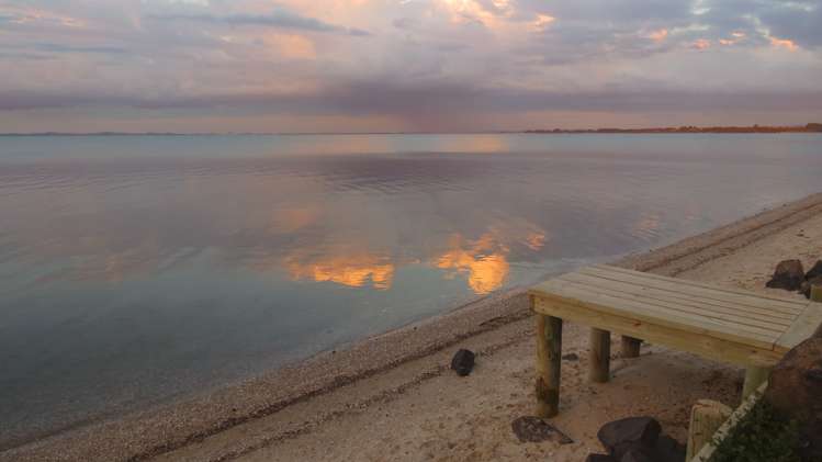 4 Crispe Road Clarks Beach_18