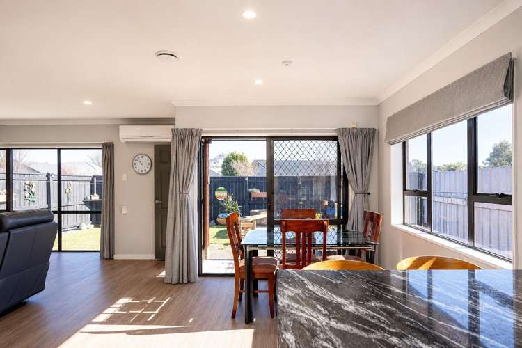 77 Avondale Road_4
