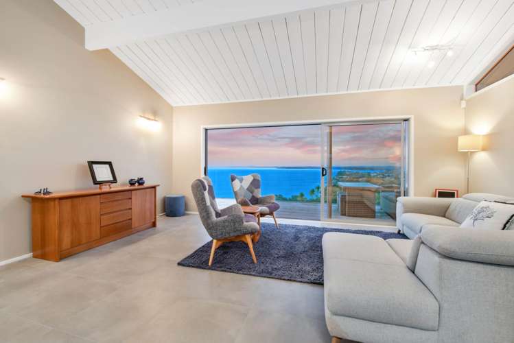 35 Roberts Road Matakatia_6