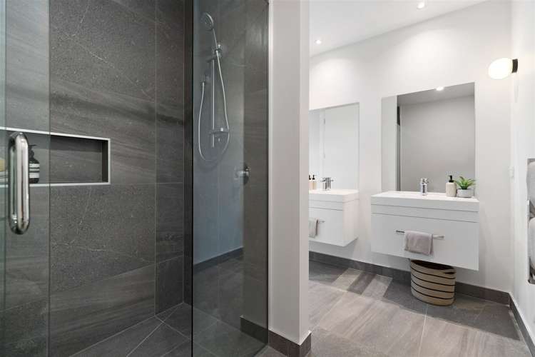 49 Stone Drive Cromwell_18