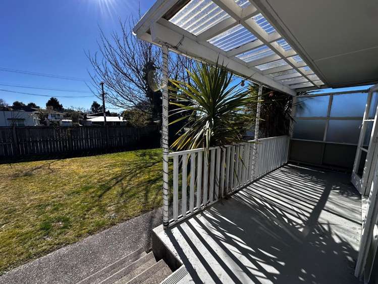 2/211 Rifle Range Road 11209_2