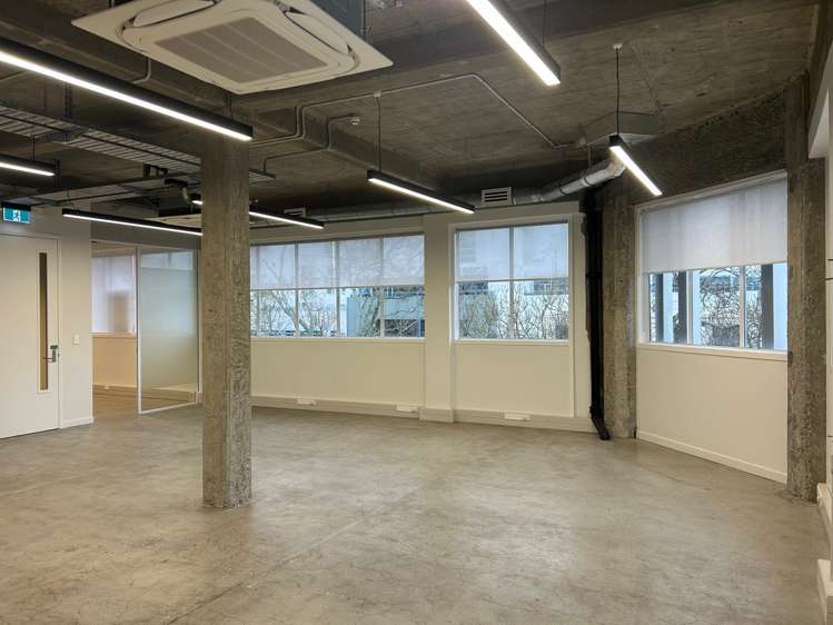 Suite D/341 Victoria Street Hamilton Central_2