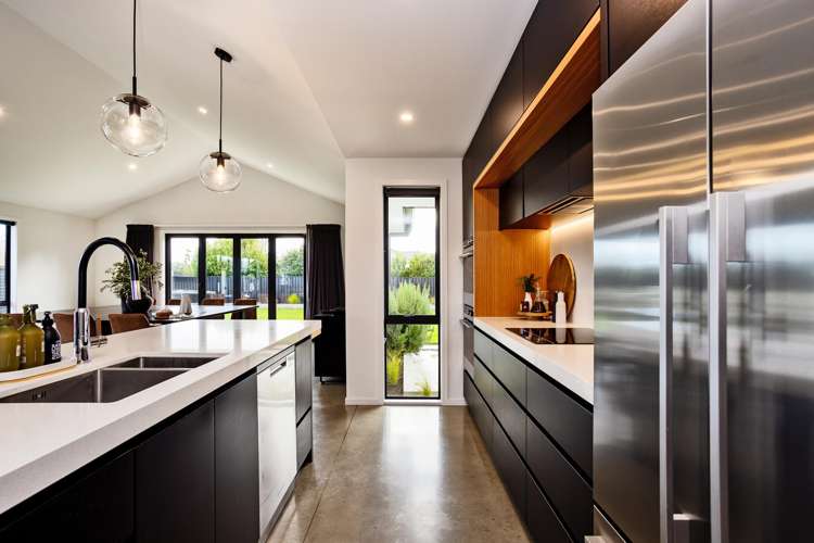 1 Lumsden Drive_5