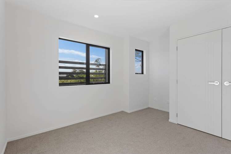 8/58 Waipani Road Te Atatu Peninsula_7