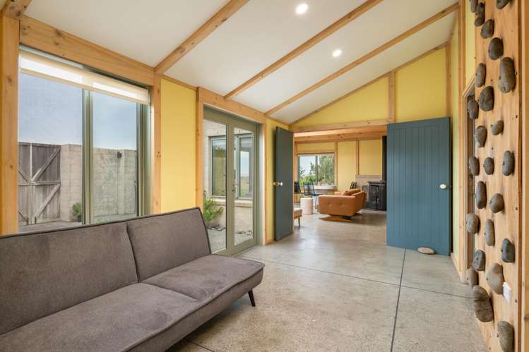 16 Hinepango Drive Rarangi_9