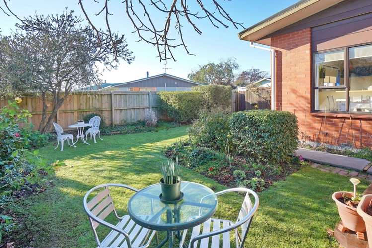 2/147 Warren Crescent Hillmorton_8