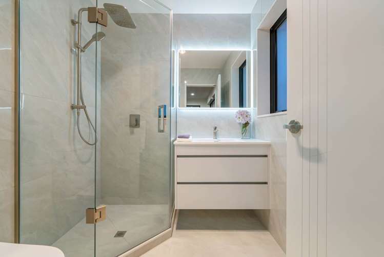 6 Kakau Lane Flat Bush_15