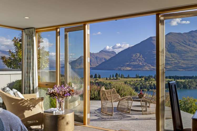 27 Edinburgh Drive Queenstown_12