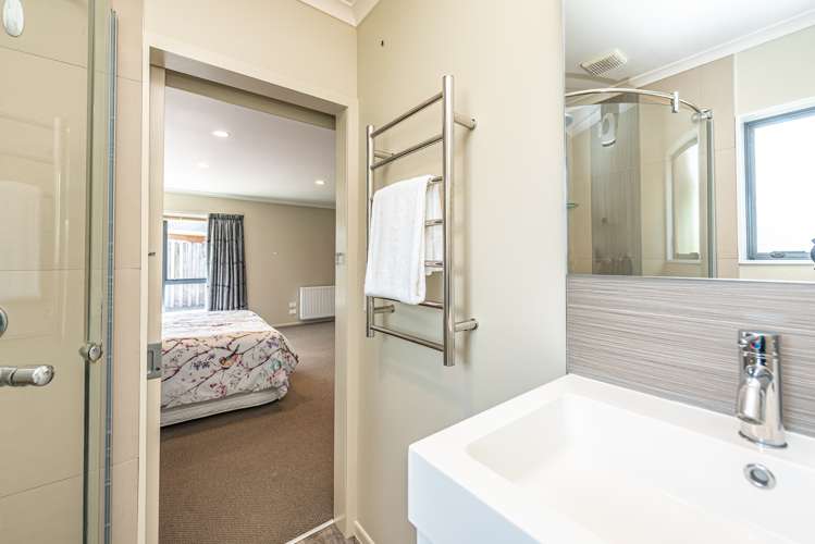 12 Norfolk Drive Otamatea_17