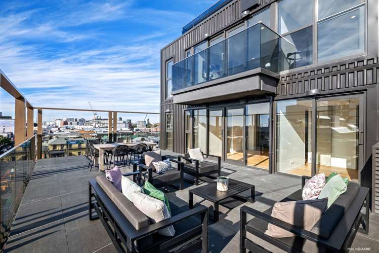 102/1 Cobden Street City Centre_6