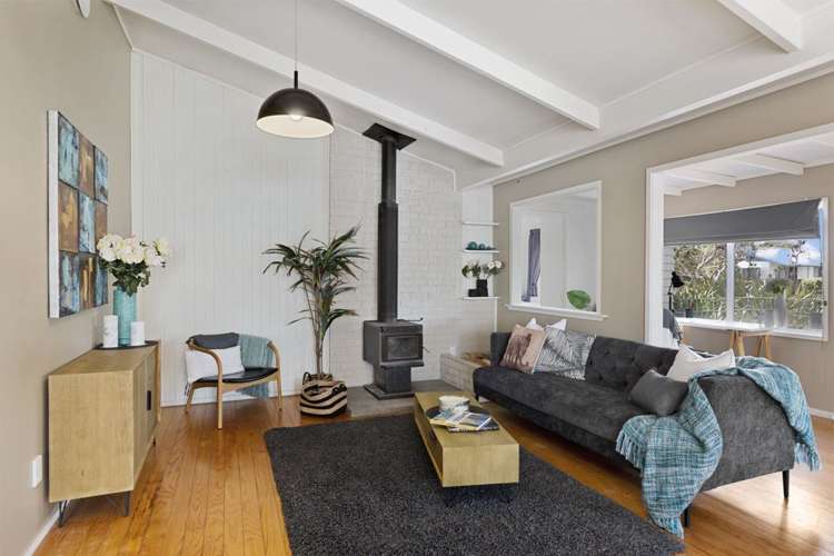 9 Walton Street Red Beach_13