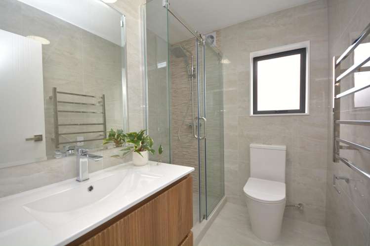 2B Athelstan Place Otara_17