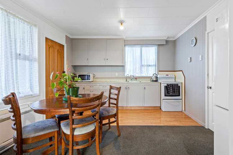 293 Gore Street Bluff_5