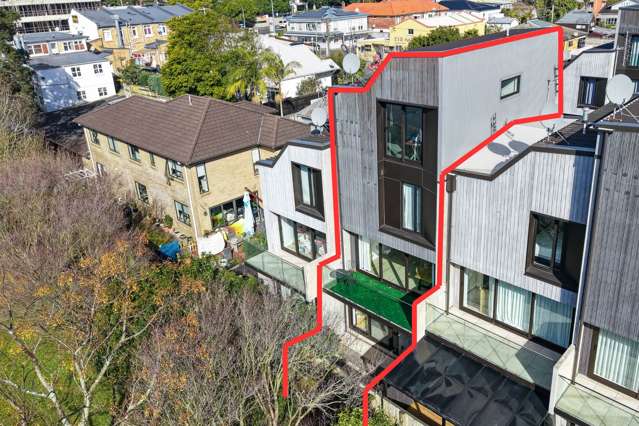 2/7 Arcadia Road Epsom_3