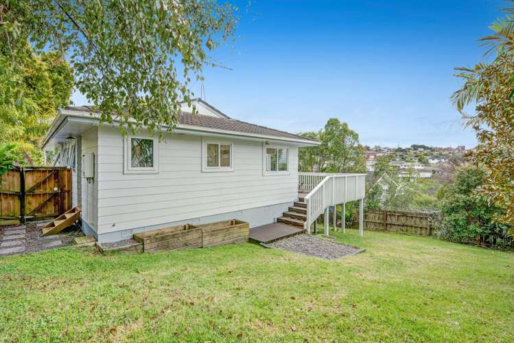 14 Theban Place Totara Vale_18