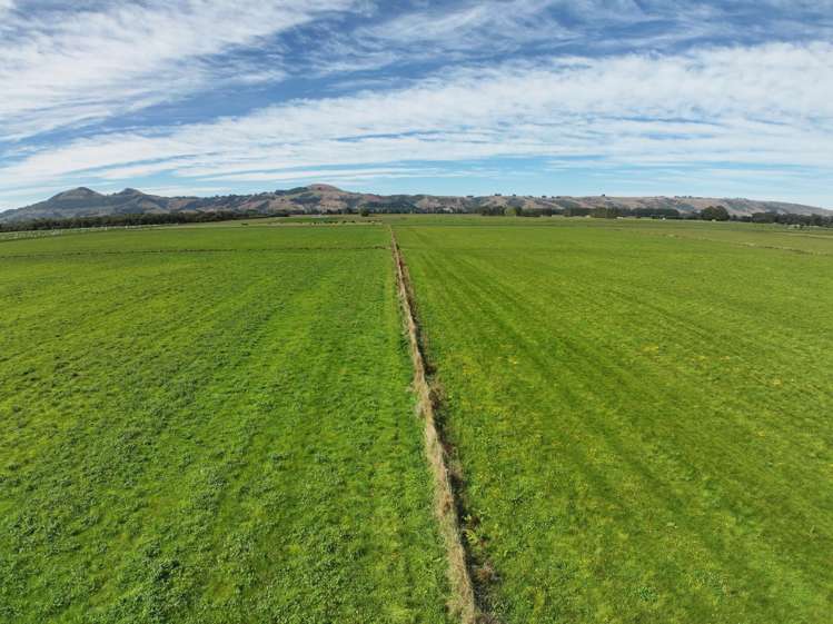 475 School Road South, Riverside Outram_2
