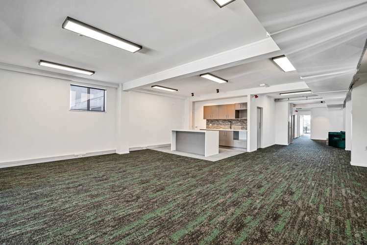 49B Main Highway Ellerslie_2