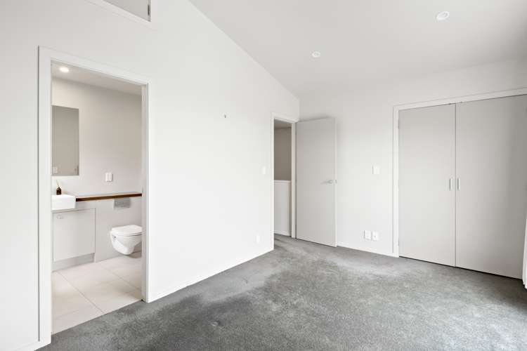 8b Orleans Street Ngaio_13