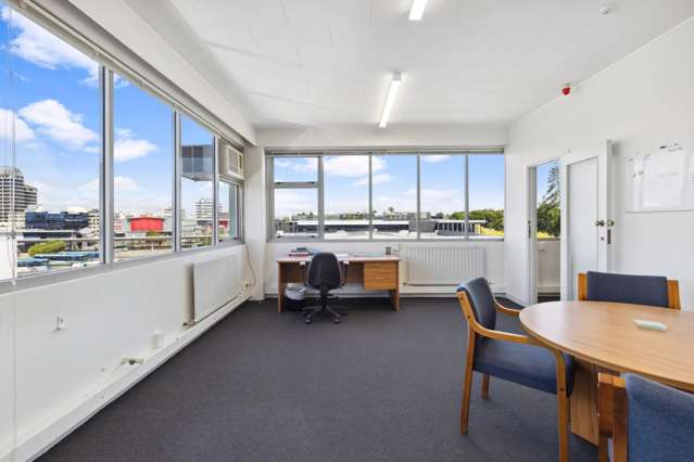 169 London Street Hamilton City Central_4