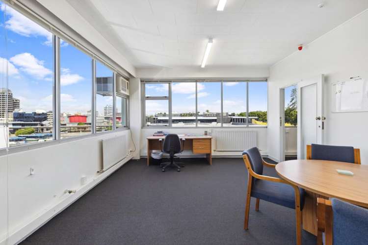 169 London Street Hamilton City Central_4