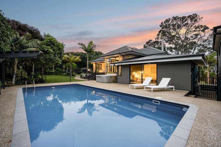 35 Rock Isle Road Torbay_1