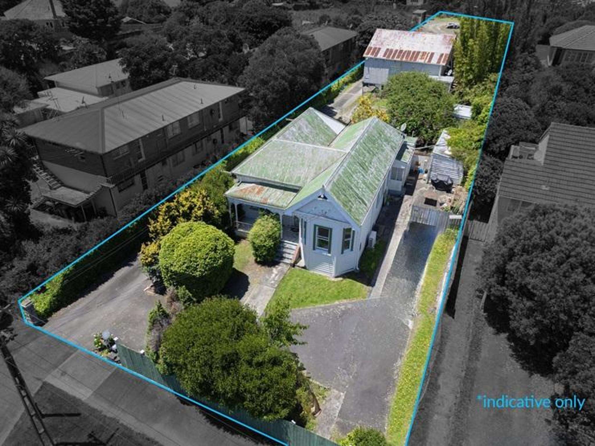 Extra dollar for brothers' villa breaks the suburb price record - 'they deserved every single penny'