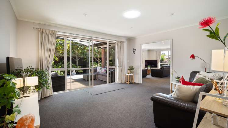 8 Hoihere Place Parklands_8