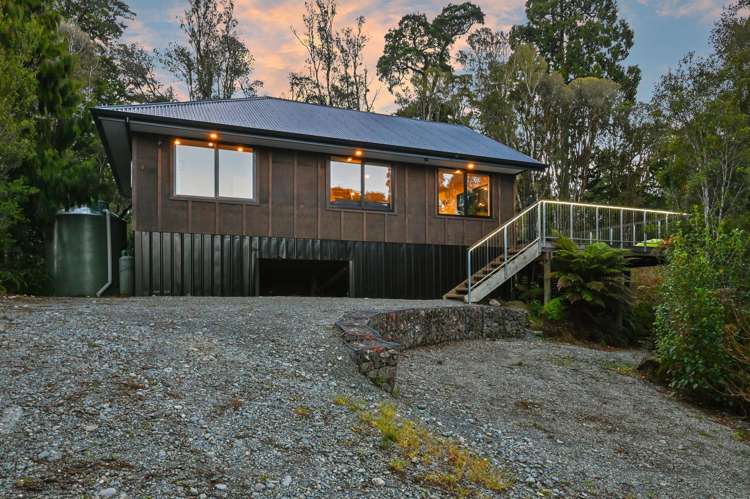 11 Brownlee Drive Moana_6