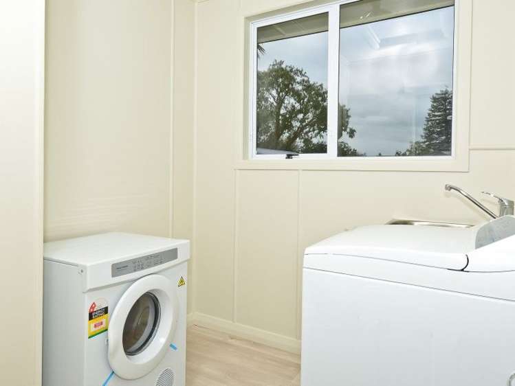 21b Montgomery Crescent Bader_10