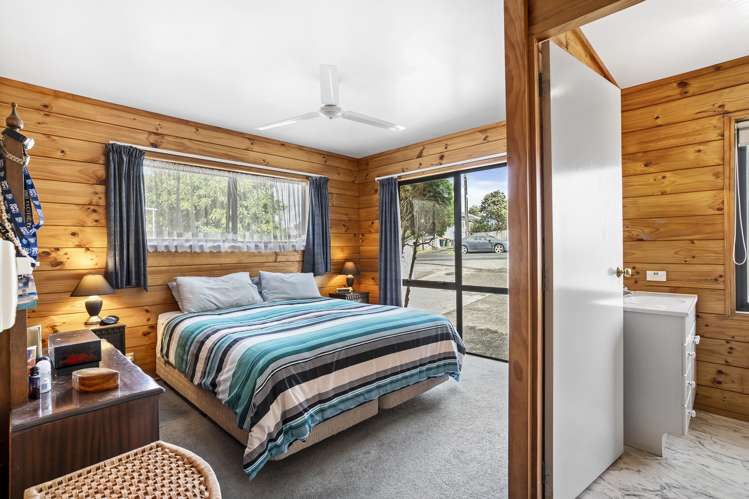 37 Shelly Bay Road Beachlands_12