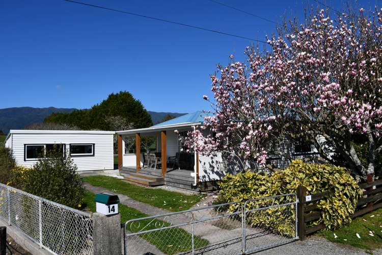 14 Curries Road Karamea_33