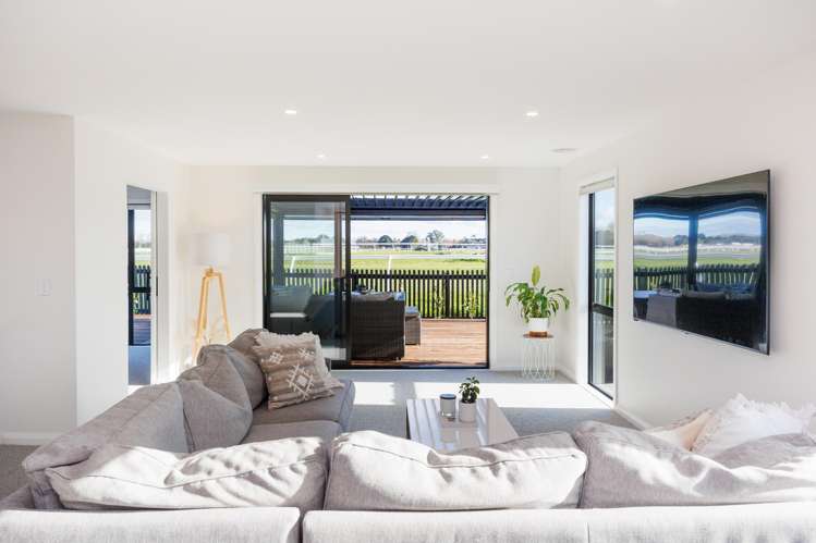 11 Mangatainoka Lane Awapuni_7