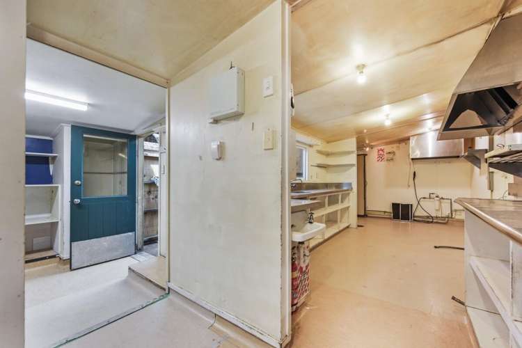 90 Commercial Street Takaka_19