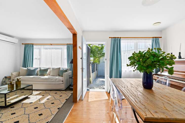 22 Scully Crescent Onekawa_3