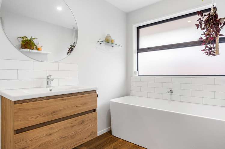 82 Lady Isaac Drive Rolleston_16